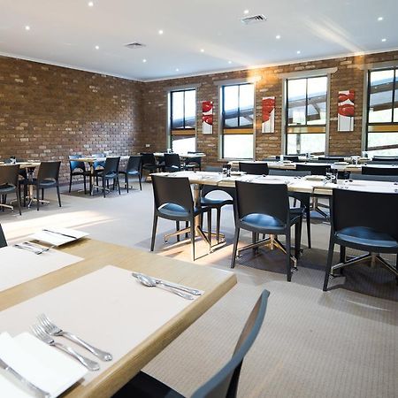 Farnham Court Motel And Restaurant Morwell Eksteriør bilde